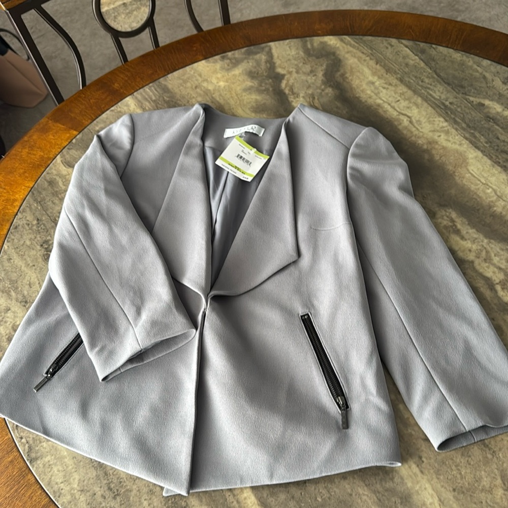 NEW Kasper Blazer size 4 (small) tailored - suit jacket